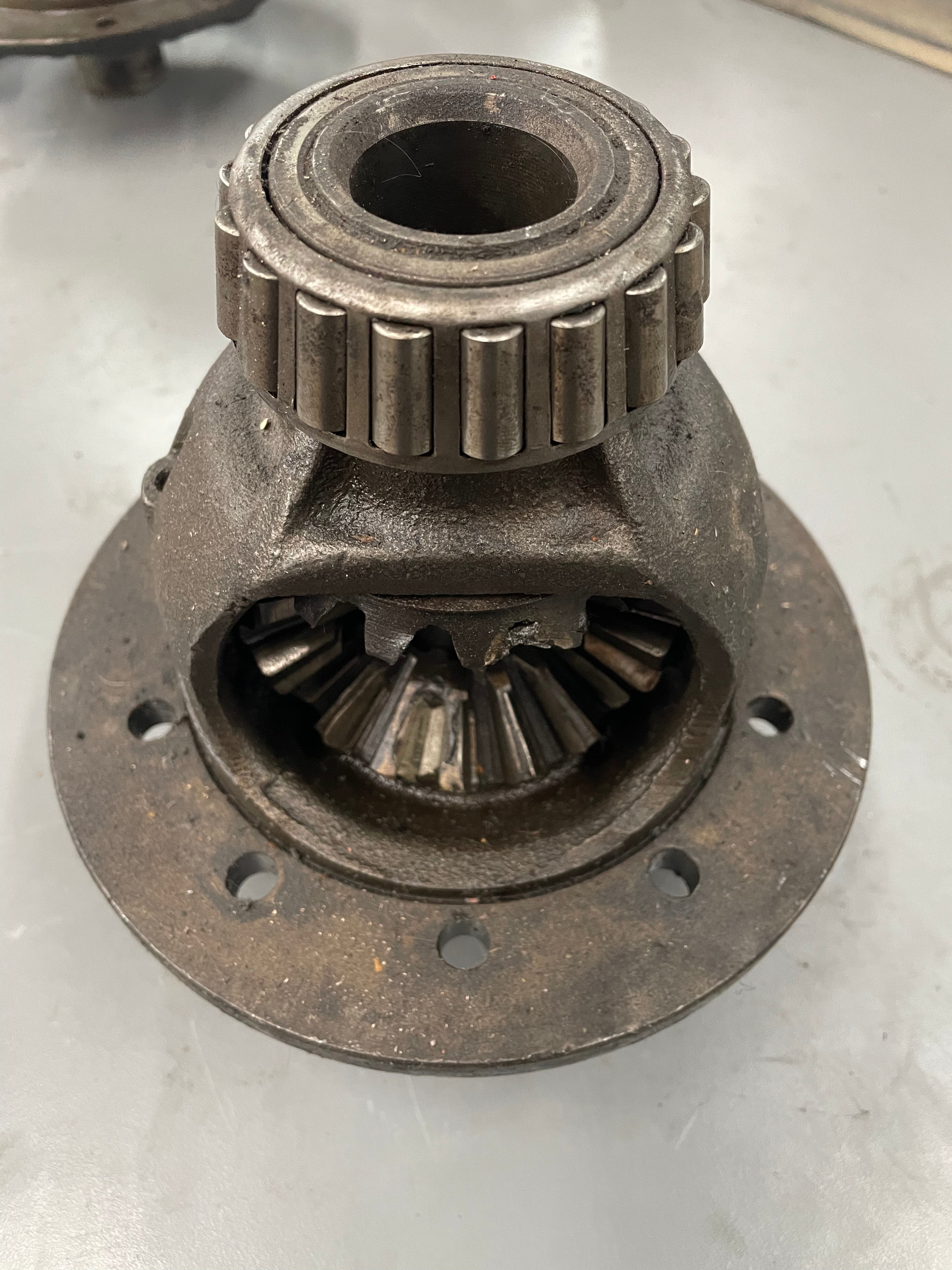 Dana 41 Carrier 5.38 Ratio with Bad Spider Gears for CJ2A CJ3A Willys