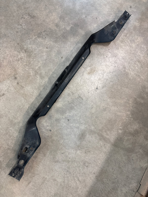 55176763AG Radiator Crossmember Support for Jeep Liberty KJ (05-07)