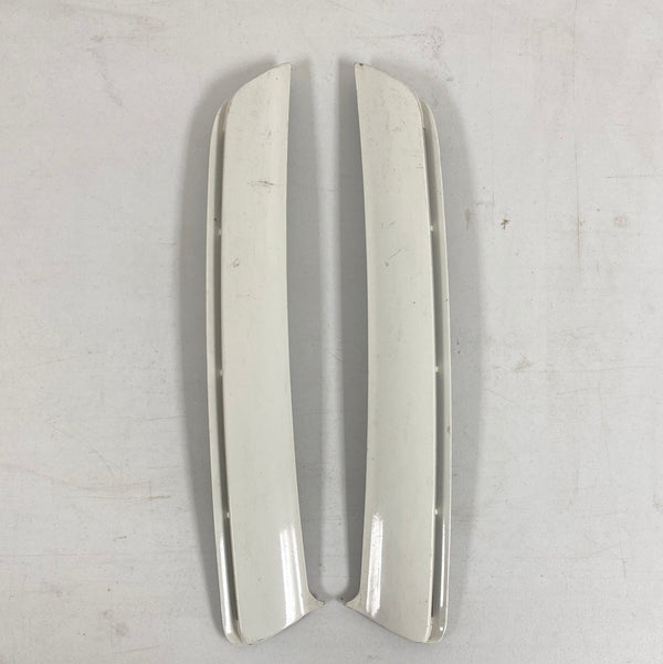 5EZ20SW1AB / 5EZ21SW1AB D-Pillar Applique Trim Set (99-04) Grand Cherokee WJ