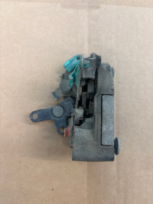 4773637AB Manual DS Front Door Latch for Jeep Cherokee XJ (97-01)