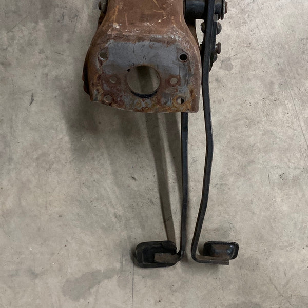 Clutch / Brake Pedal for FSJ, CJ Jeep 76-86