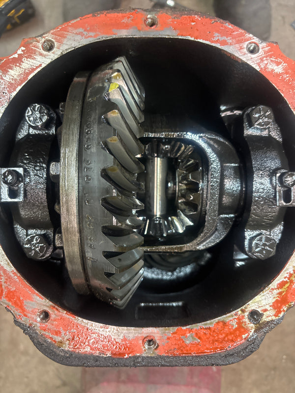 Complete Chrysler 8.25 Axle Housing 3.55 Jeep Cherokee XJ (84-01)