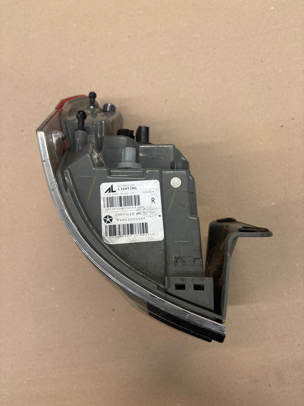 Grand Cherokee WK2 (14-18) Passenger Side Tail Light 68110016AF