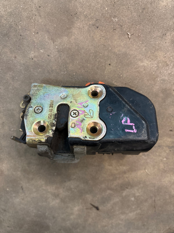 55363473AG DS Front Door Latch Jeep Grand Cherokee WJ (99-04)