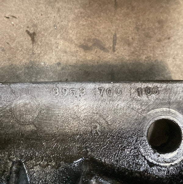 Damaged AX15 Internal Slave Bell Housing for Jeep Wrangler YJ, Cheroke