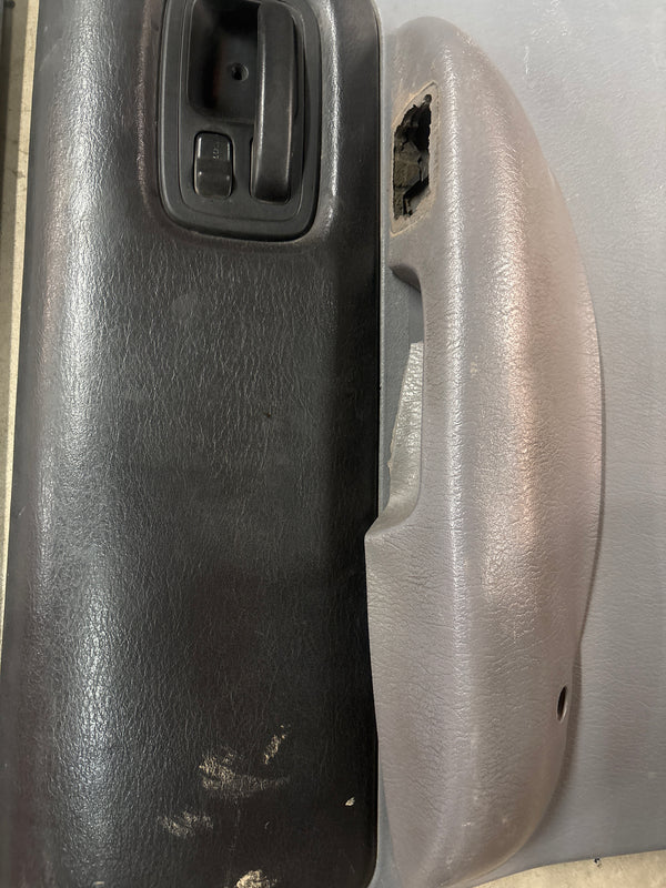 Jeep Cherokee XJ (97-01) Manual Front Door Panel SET - Mist Gray