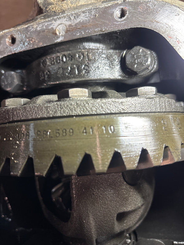 TJ Dana 30 Complete 4.11 Front Axle Housing Jeep Wrangler (97-06) 4864910