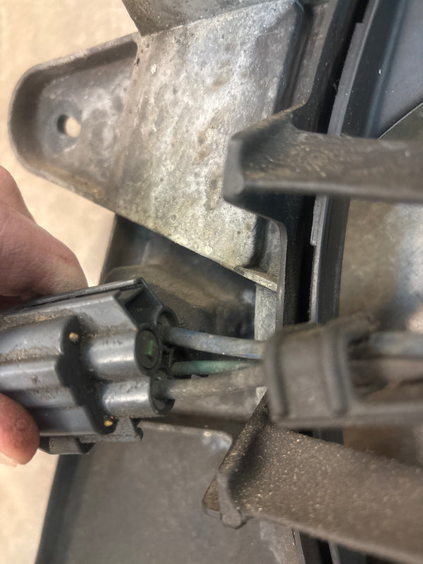 5143209AA Electric Cooling Fan for Jeep Grand Cherokee WK 3.7L 4.7L 6.1L (05-08)