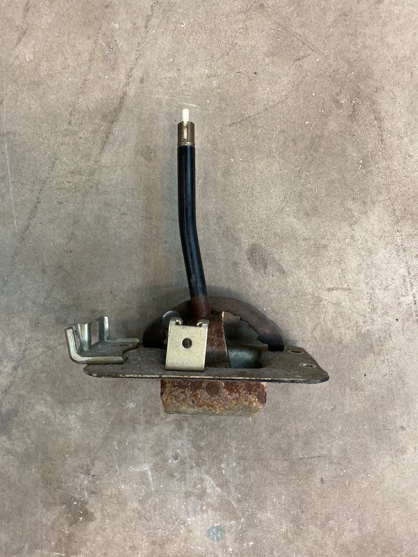 52104106 A/T Shifter Housing for Jeep Cherokee XJ (96)