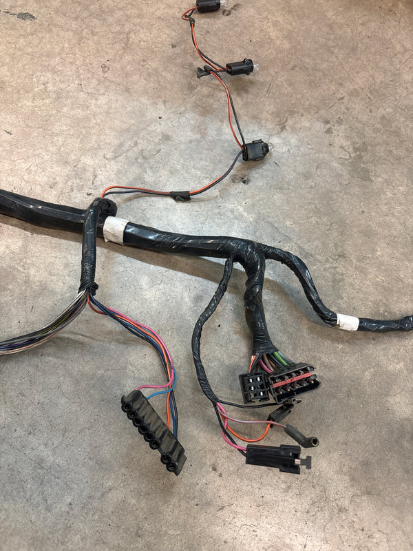 56002890 Instrument Panel Wire Harness for Jeep Grand Wagoneer SJ (88)