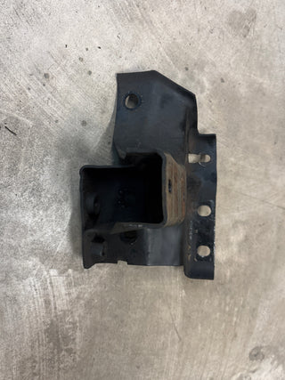 52002603 DS Engine Mount Bracket for Cherokee XJ 87-01