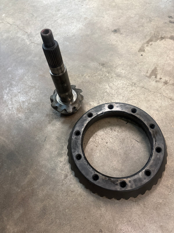 5127180AA Dana 44 4.10 Rear Ring and Pinion for Jeep Wrangler TJ (2003-2006)