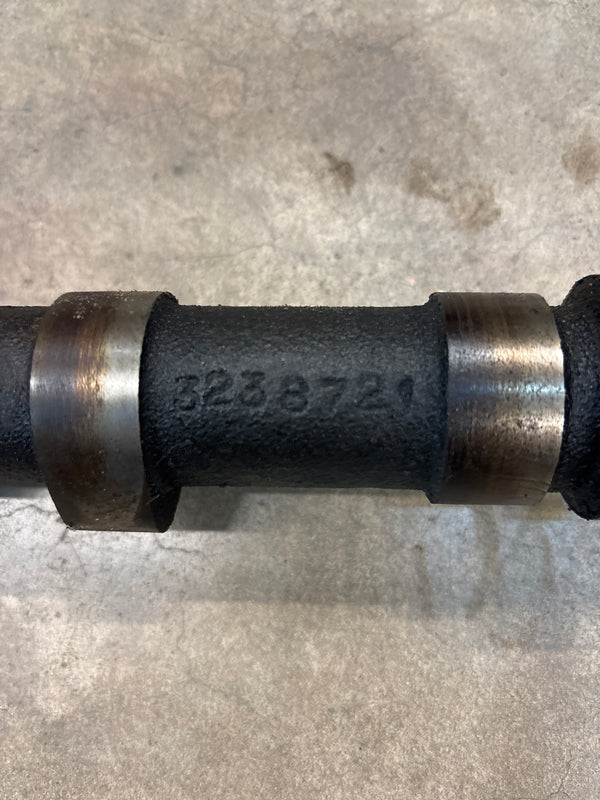 J8133009 Used Jeep 4.2L Camshaft for Jeep YJ, CJ, SJ, FSJ (81-90)