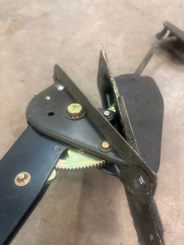 J0678723 Jeep Cherokee XJ (86-90) Parking Brake Lever Assembly