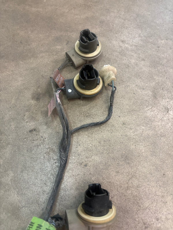 56042348 Tail Light Wire Harness for Jeep Grand Cherokee ZJ (97-98)