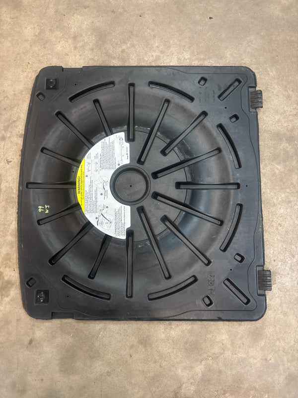 5FS83TRMAC Spare Tire Cover / Load Floor Lid for Jeep Grand Cherokee WJ (99-04) Taupe