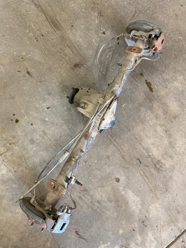 8.8 LSD 3.07 Complete Rear Axle Housing for Jeep Cherokee XJ (84-01)