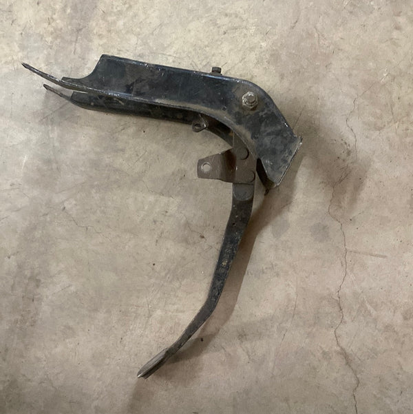 932892 Brake Pedal Assembly for SJ Jeep Wagoneer
