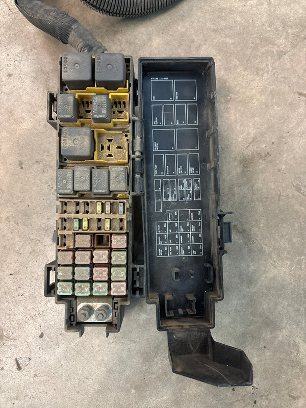 56041798AD Under-hood Dash Wire Harness for Jeep Liberty KJ (2006)