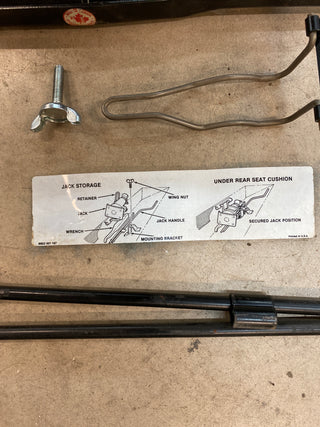 Jeep Cherokee XJ Jack Set (84-01)