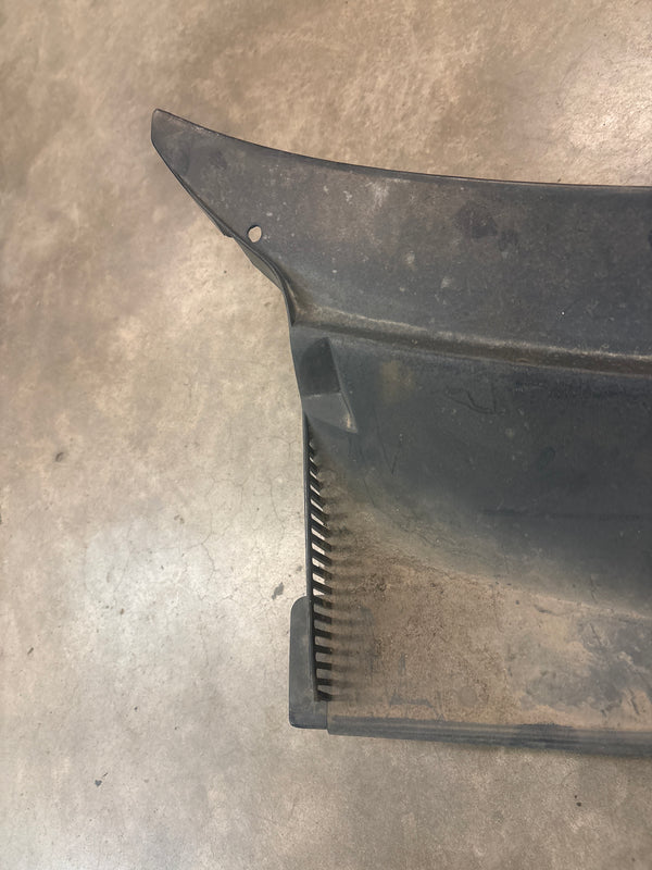 Hood Cowl Vent for Jeep Grand Cherokee ZJ (93-94) 55035947