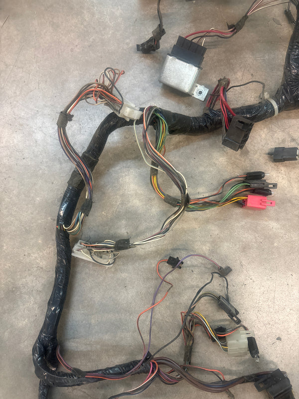 56003843 Instrument Panel Wire Harness for Jeep Cherokee XJ (88-89)