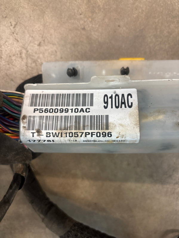 56009910AC Upper Instrument Panel Wire Harness for Jeep Cherokee XJ (1997)