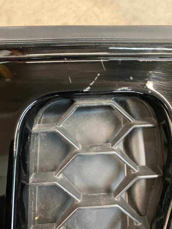 Jeep Gladiator JT (20-24) Front Grille - Black
