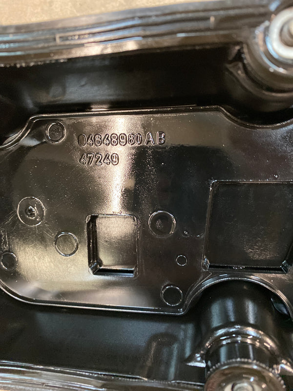 Chrysler 3.8L V6 Left Valve Cover for Wrangler JK JKU (07-11) - 04648980AB
