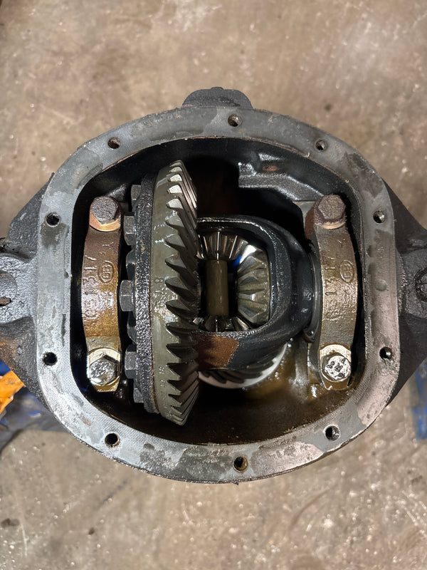 Dana 30 WT 2.72 Complete CJ Front Axle Housing (82-86) - 8133866