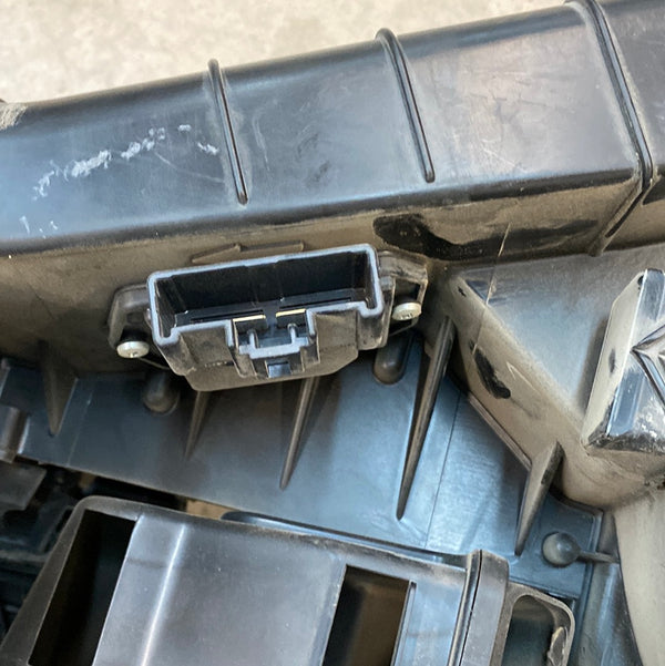 Heater Box Assembly With A/C for RHD Jeep Wrangler JK (11-18)