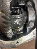 Dana 44 Complete Front Axle Housing 3.31 for Jeep Grand Wagoneer SJ (85-91)