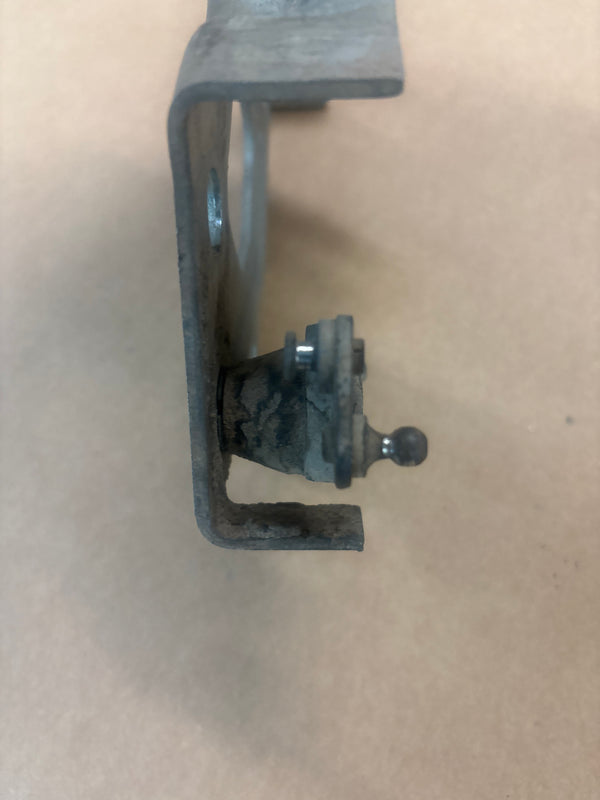 53005312 Throttle Cable Bracket for 4.0L Jeep Cherokee XJ, Comanche MJ (88-90)