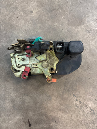 55363473AG DS Front Door Latch Jeep Grand Cherokee WJ (99-04)