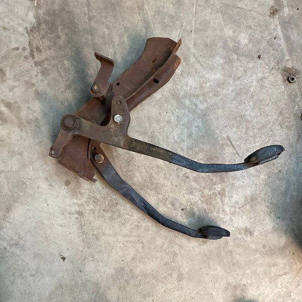 Clutch / Brake Pedal Assembly for Jeep CJ5 (7275) FN Jeep