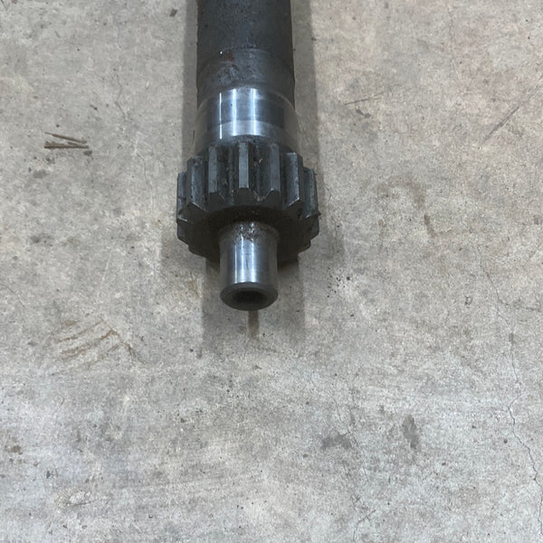 83500198 - C (XJ, MJ, YJ 84-95) Intermediate Axle Shaft w/ Retainer Clip Design
