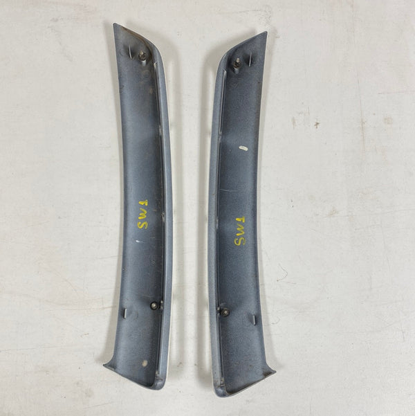 5EZ20SW1AB / 5EZ21SW1AB D-Pillar Applique Trim Set (99-04) Grand Cherokee WJ