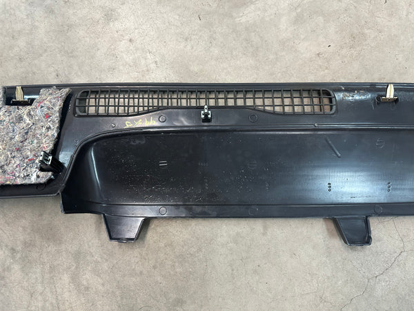Cherookee XJ 97-01 Agate Gray Upper Dash Defrost Trim Bezel