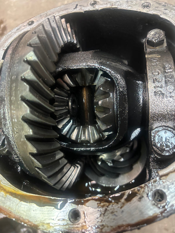 Dana 30 Complete Axle Housing 3.55 ABS for Jeep Grand Cherokee ZJ (93-98)