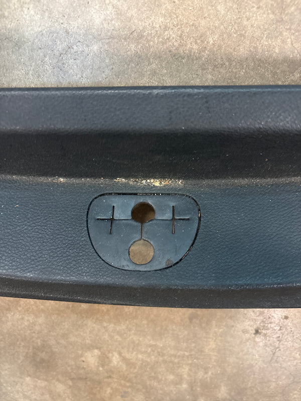1NR39DX9AG Liftgate Scuff Plate for Jeep Grand Cherokee WK2 (2011-2022)