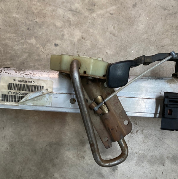 52078619AD Steering Column M/T TILT for TJ Jeep Wrangler (97-01)