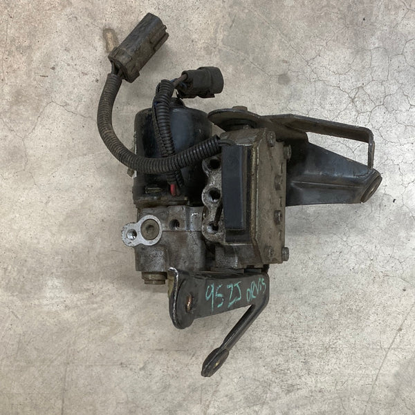 52008906 ABS Brake Pump Module w/ bracket for Jeep Grand Cherokee ZJ