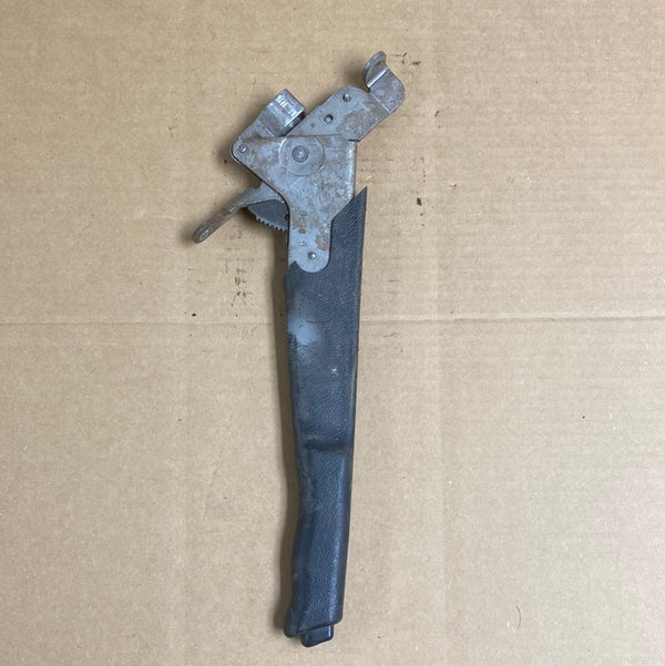 52078732 Grand Cherokee ZJ (95-96) Parking Brake Lever Assembly w/o Bracket