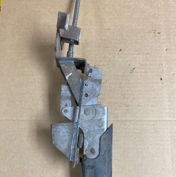 52127959 Grand Cherokee ZJ (97-98) Parking Brake Lever Assembly w/ Bracket