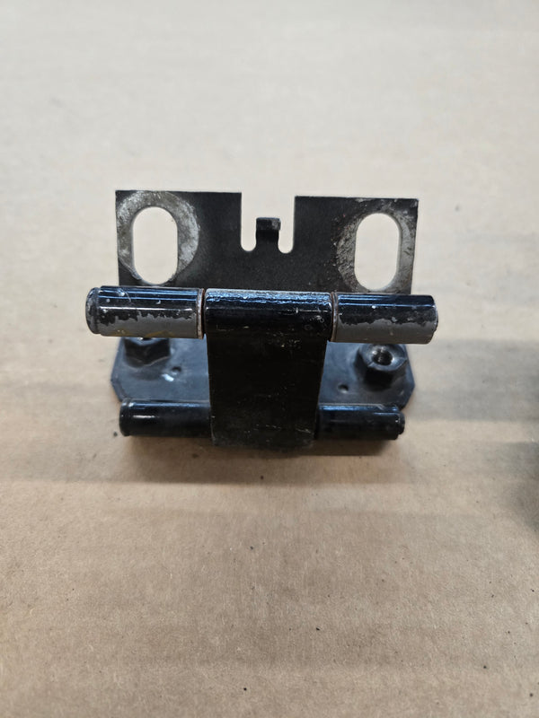 55076225 Jeep Cherokee XJ (97-01) Liftgate Hinge SET