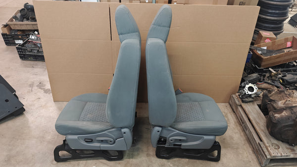 Front Bucket Seats for Liberty KJ (02-07)