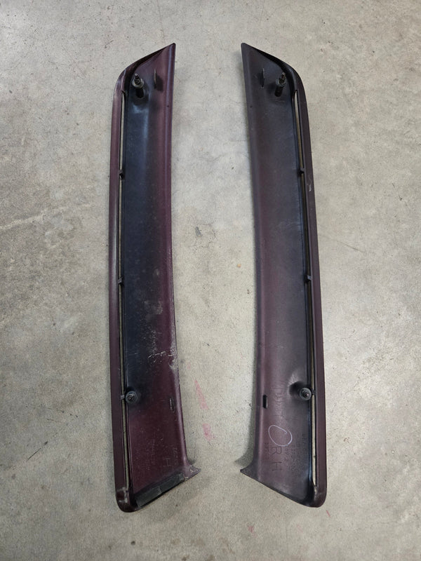 5EZ20WULAB / 5EZ21WULAB D-Pillar Applique Trim Set (99-04) Grand Cherokee WJ