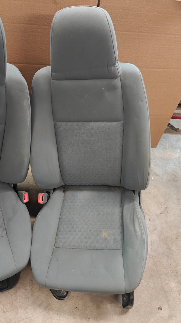 Front Bucket Seats for Liberty KJ (02-07)
