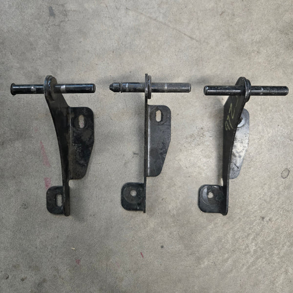 4761926 Rear Seat Center Pivot Bracket for Jeep Grand Cherokee ZJ (93-98)