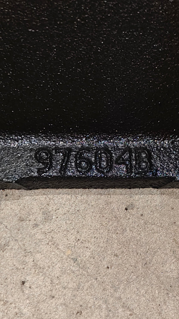53021088 3.7L Bedplate for Liberty KJ (03-06)